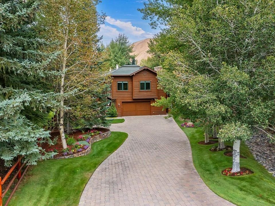 1st image of 106 Hidden Hollow Rd