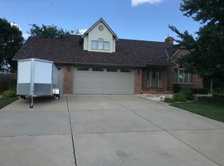 3313 E Tower Rd, Quincy, IL 62305