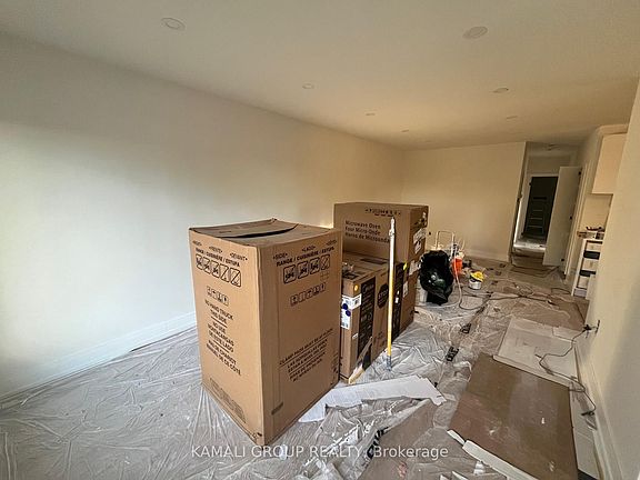 5th image of 52 Walter Ave