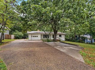 2057 N Old Wire Rd, Fayetteville, AR 72703