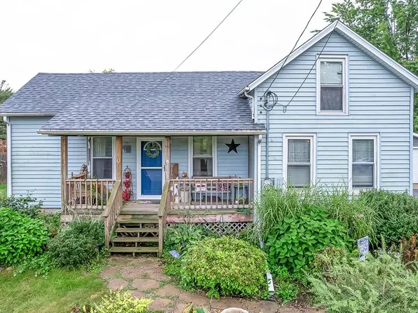 149 George St, Sharon, WI 53585