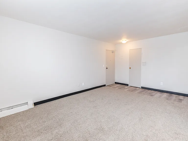 Hiawatha Court — Photo 34