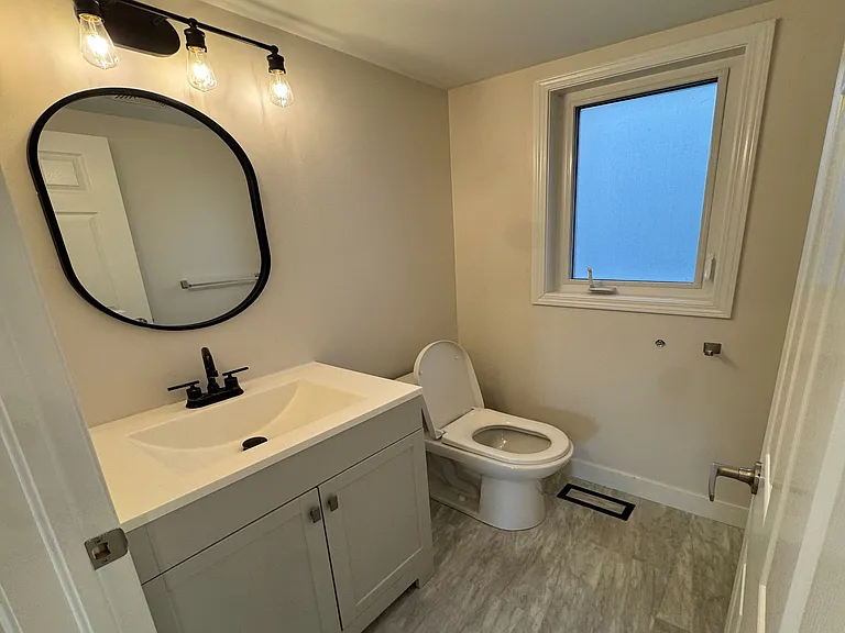 111 Higginbotham Cres — Photo 6