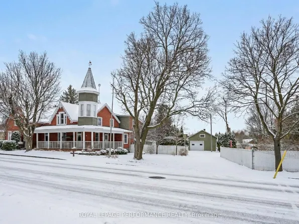 8 John St, Champlain, ON K0B 1K0