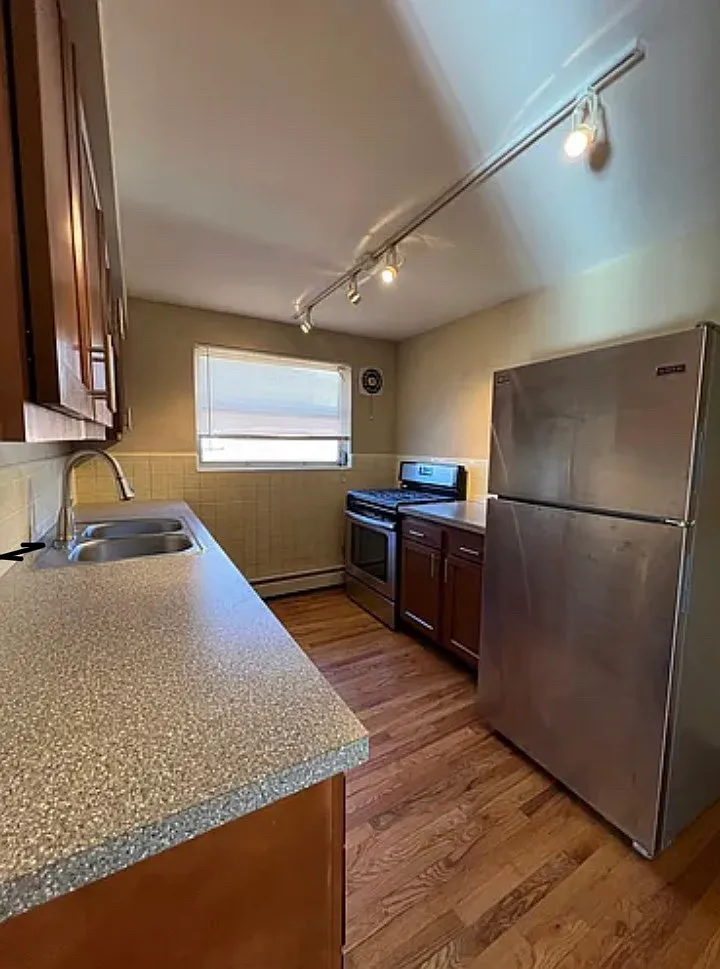 Building Photo - 6789 Siebern Ave #1