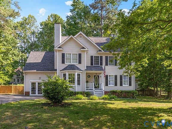 3rd image of 7907 Waterman Ln
