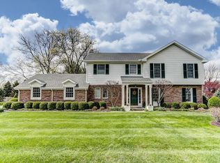 2390 Greenlawn Dr, Troy, OH 45373