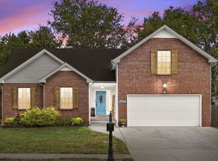2537 Centerstone Cir, Clarksville, TN 37040