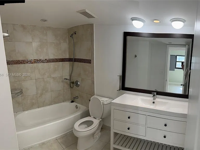 2201 Brickell Ave #46 — Photo 7