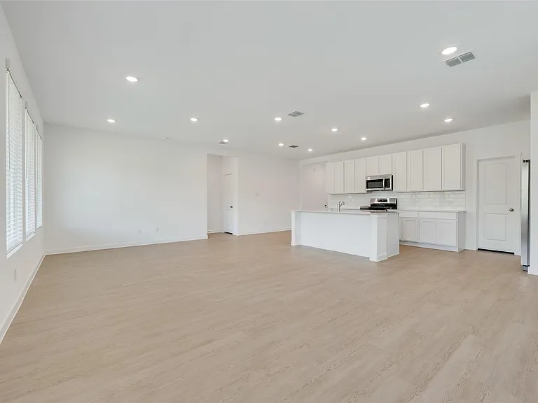 1900 Monchino Pl — Photo 13