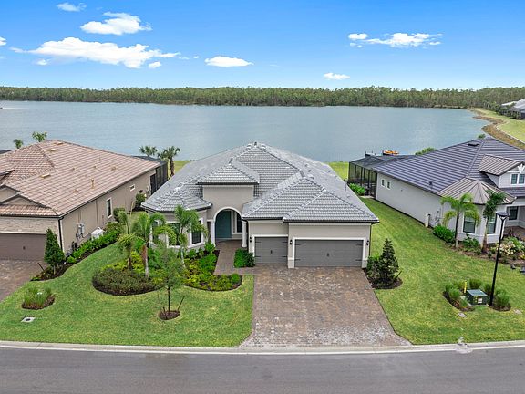 4th image of 19289 Aqua Shore Dr