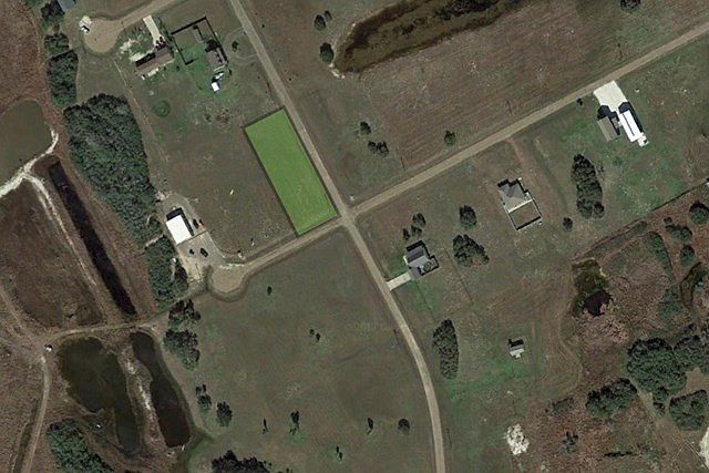 2nd image of 249 Gibb Blvd