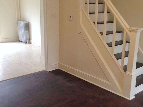 607 LIVING ROOM