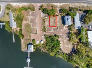 10 Westwind Way SE, Steinhatchee, FL 32359