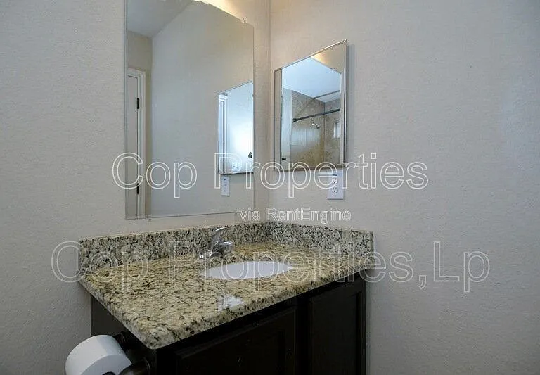 6622 Arancione Ave #105 — Photo 11