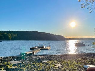 120 N Colony Cove Rd, Tafton, PA 18464