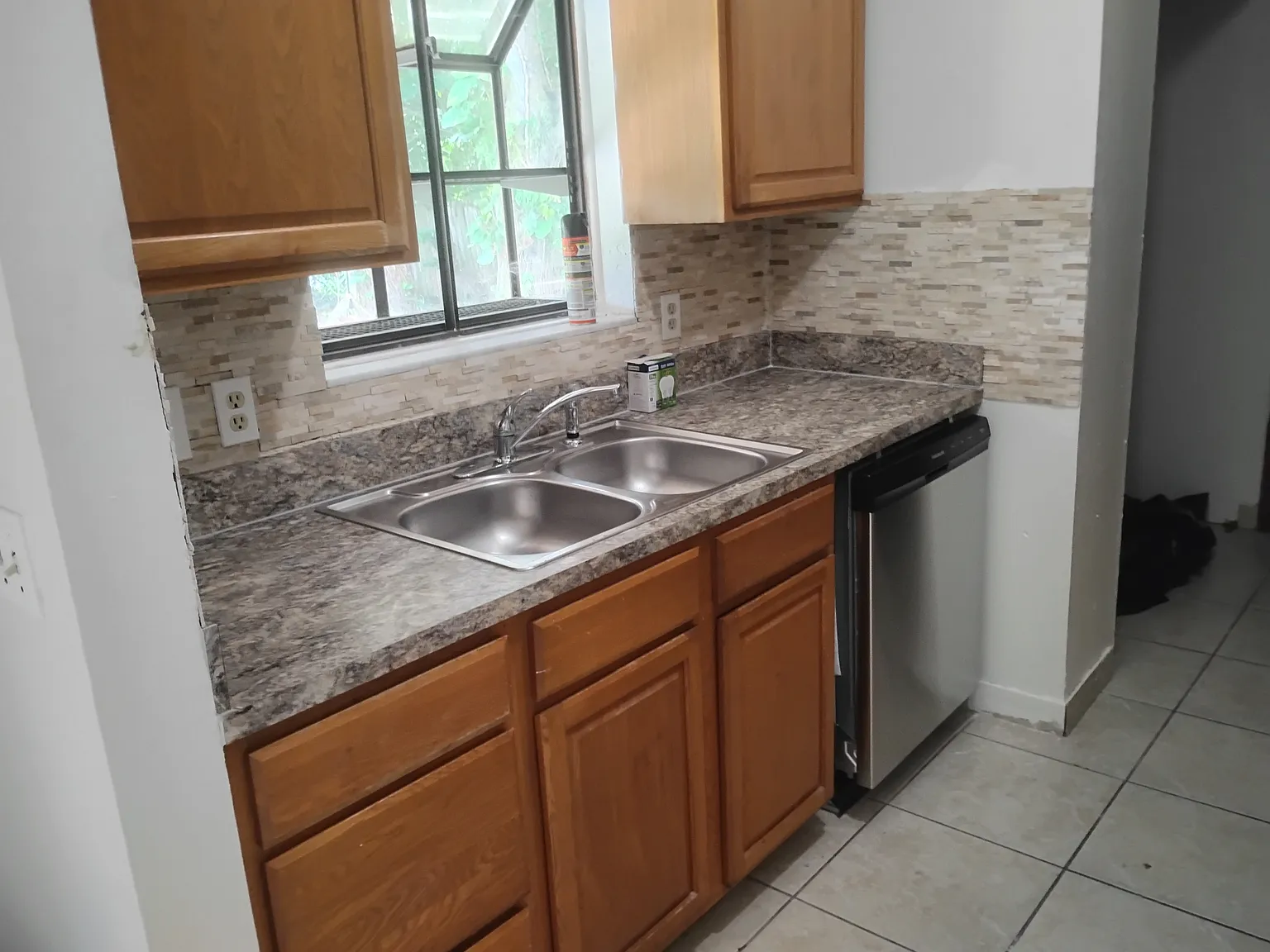 4 bed, 1404 sqft, $850 — Photo 4