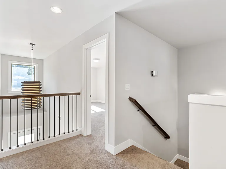 12048 SE May Creek Park Dr — Photo 18