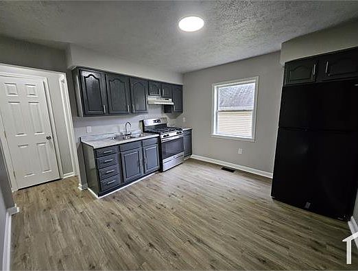 1st image of 906 Marion Ave APT 5