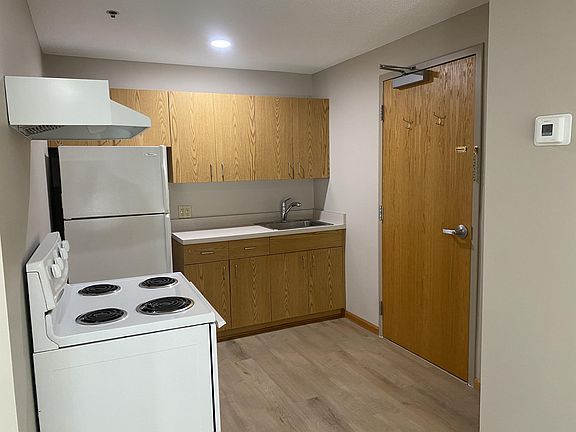 4th image of 204 Locust St Ste 209