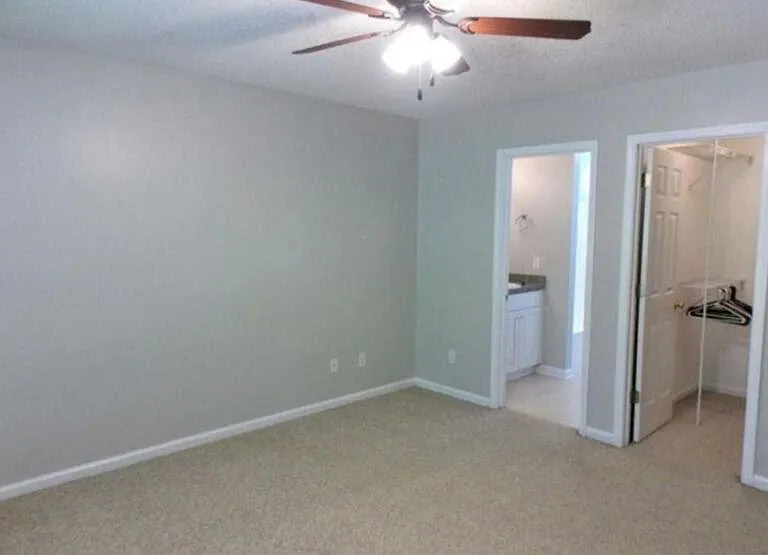 105 Merowey Ct — Photo 10