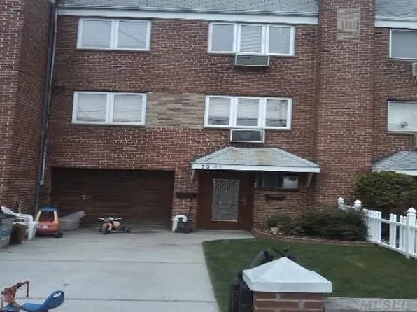 7841 67th Rd, Middle Village, NY 11379