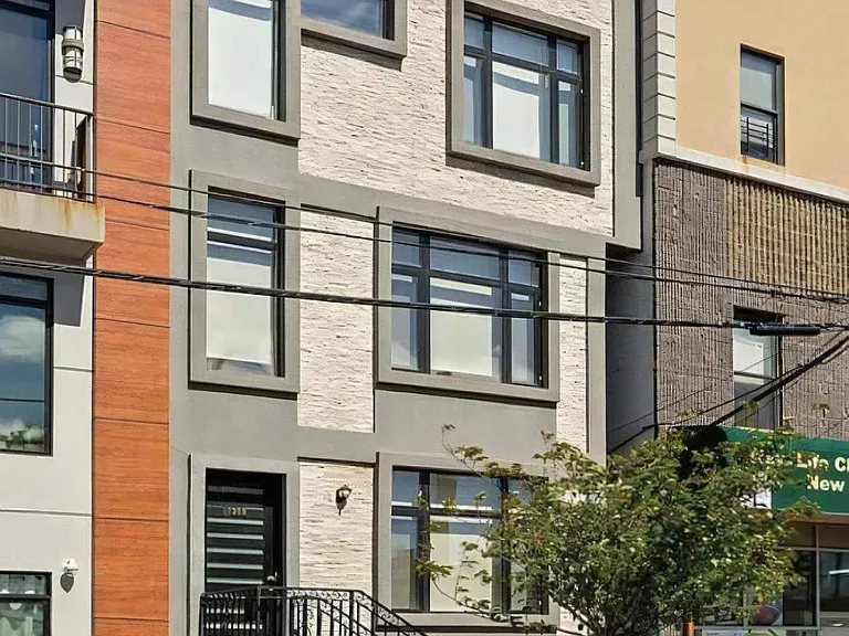 1305 Greene Ave #2 — Photo 11