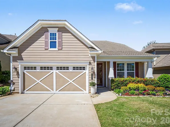 8407 Festival Way, Charlotte, NC 28215