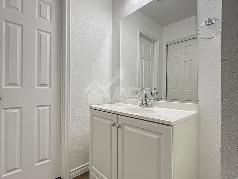 209 High Oak — Photo 10