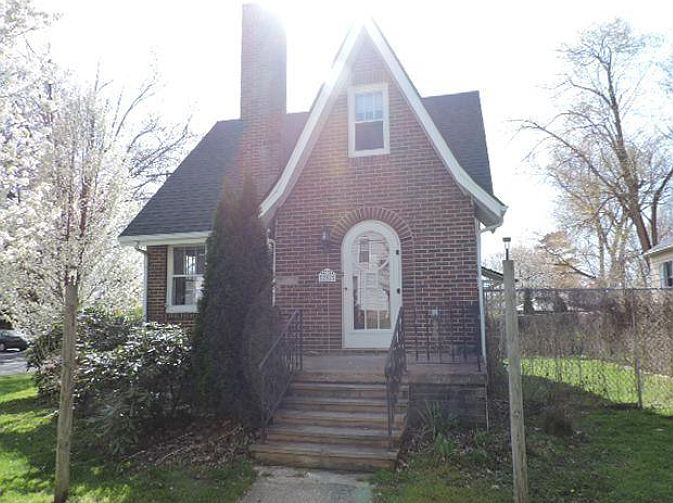 1st image of 252 N Pardee St