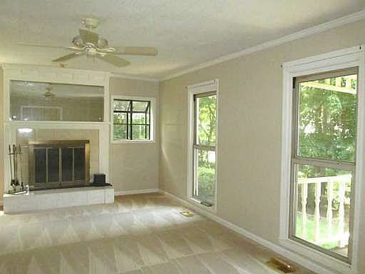 4th image of 3505 Creek Ct