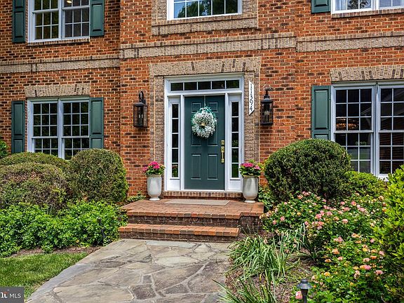 4th image of 11394 Fox Vale Glen Ct