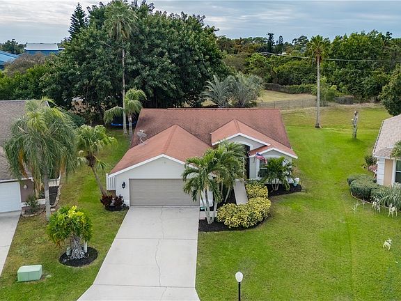 2nd image of 18112 Horseshoe Bay Cir