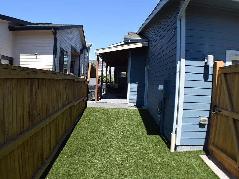 9416 E 58th Pl — Photo 25