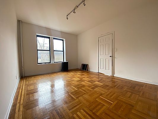 2nd image of 305 Ocean Ave APT A3
