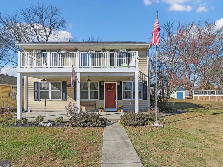 7808 Harbor Rd — Photo 1