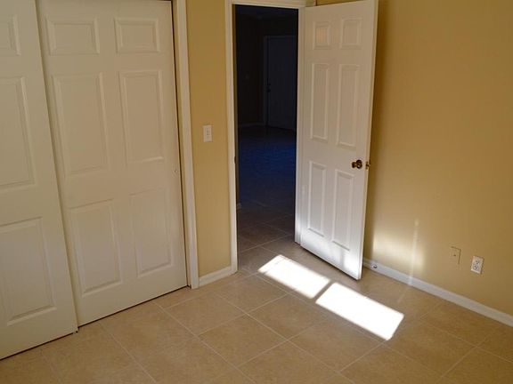 5th image of 914 Sunniland Blvd