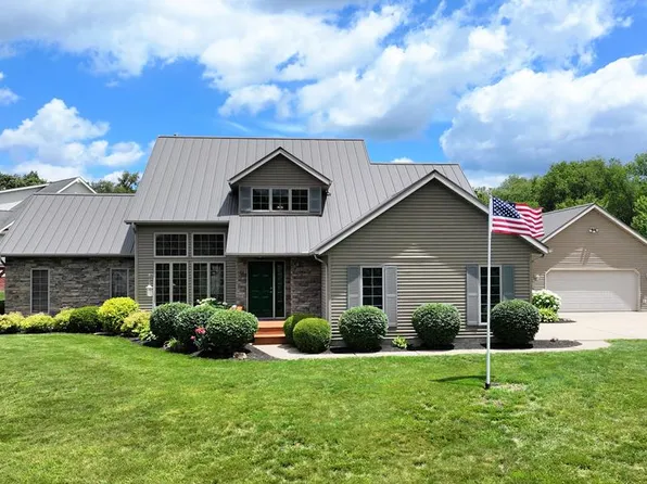 97 Hamilton Dr, Bellville, OH 44813