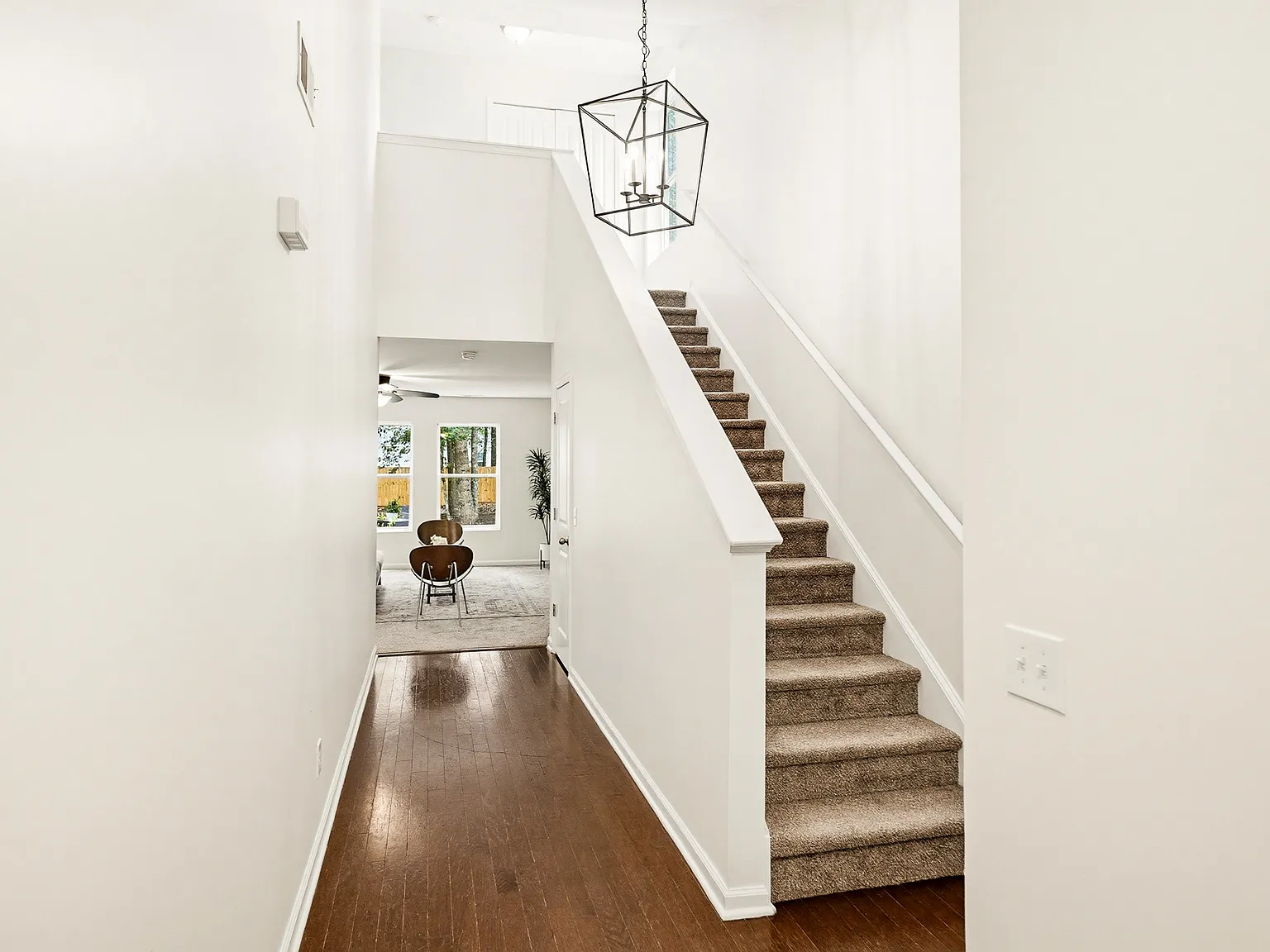 4 bed, 1765 sqft, $2,550 — Photo 3