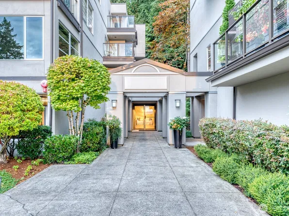 11122 NE 41st Drive #35, Kirkland, WA 98033