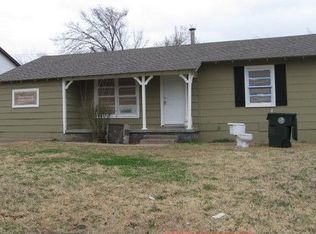 3704 Woodside Dr, Midwest City, OK 73110