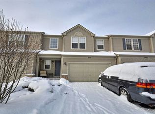 3037 Peachtree Cir, Aurora, IL 60502