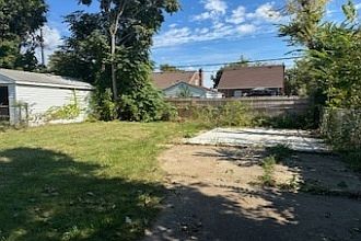 2nd image of 11358 Marlowe St