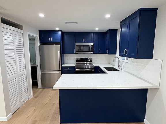 5th image of 1516 E 5th St APT H