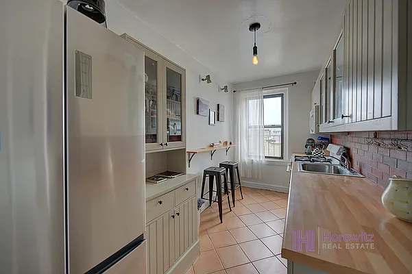 Sold by Horowitz Real Estate | media 13