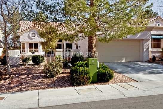 1st image of 2604 Highvale Dr