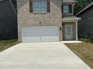 287 Shiloh Creek Dr, Calera, AL 35040