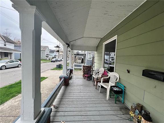 2nd image of 215 Greenwood Ave