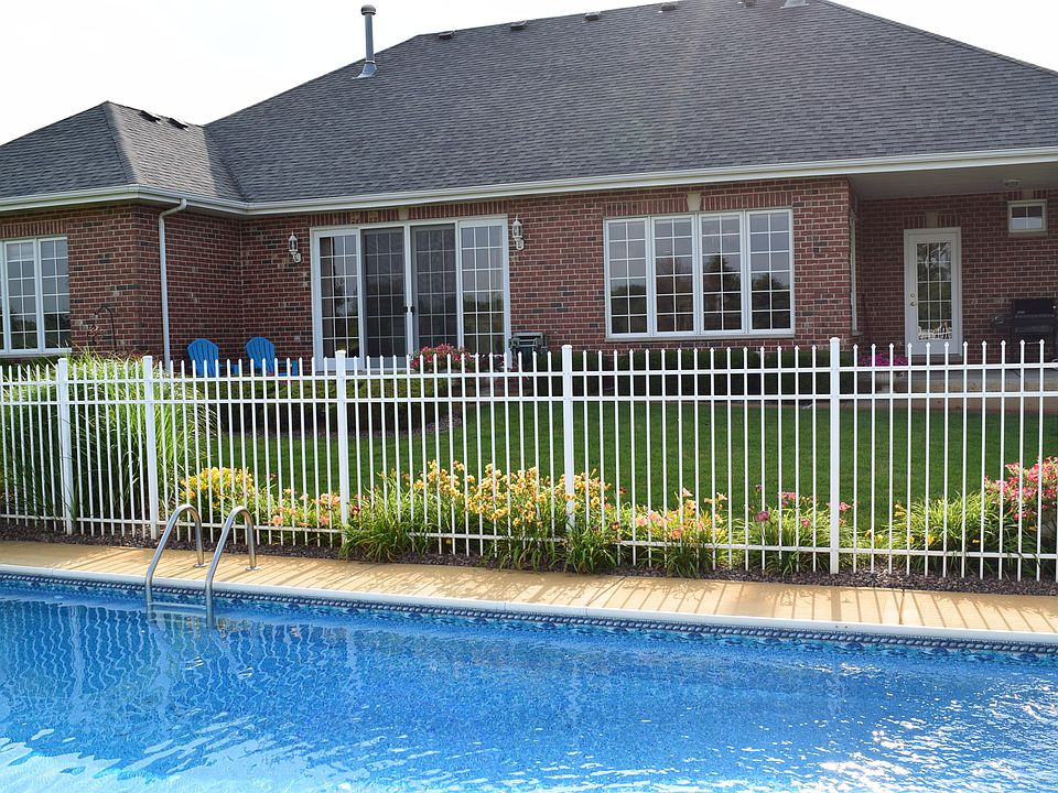 1st image of 9486 W Golfview Dr