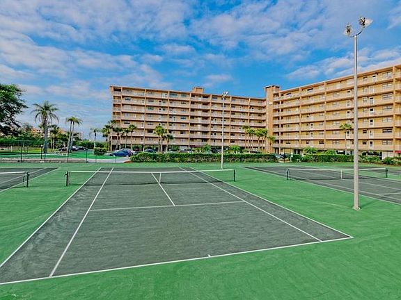 2nd image of 19451 Gulf Blvd APT 306